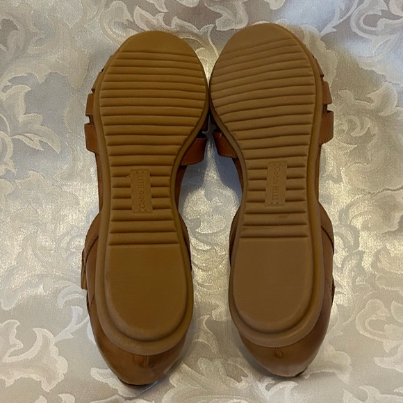 NWOT Cobb Hill By New Balance Brown Leather Flats With Decorative Cutouts, 9N - Picture 9 of 12